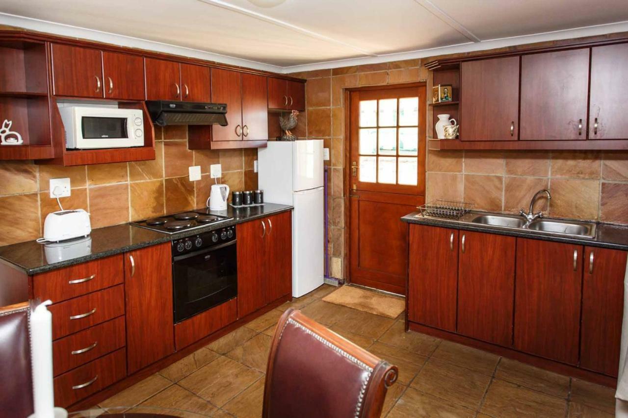 Hazenjacht Karoo Lifestyle - Spitzkop Apartment Oudtshoorn Bagian luar foto